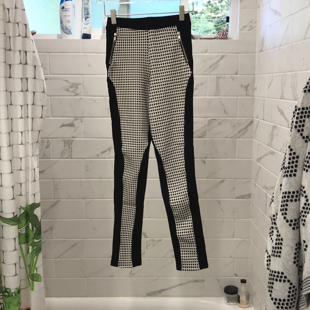 Black and white seersucker leggings